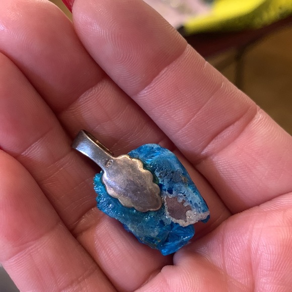 Pendant - Picture 10 of 11